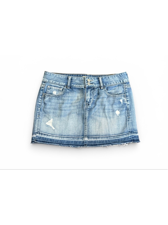 Old Navy Dresses & Skirts - Old Navy Denim Mini Skirt Women’s Size 6 Distressed Raw Hem 100% Cotton Blue